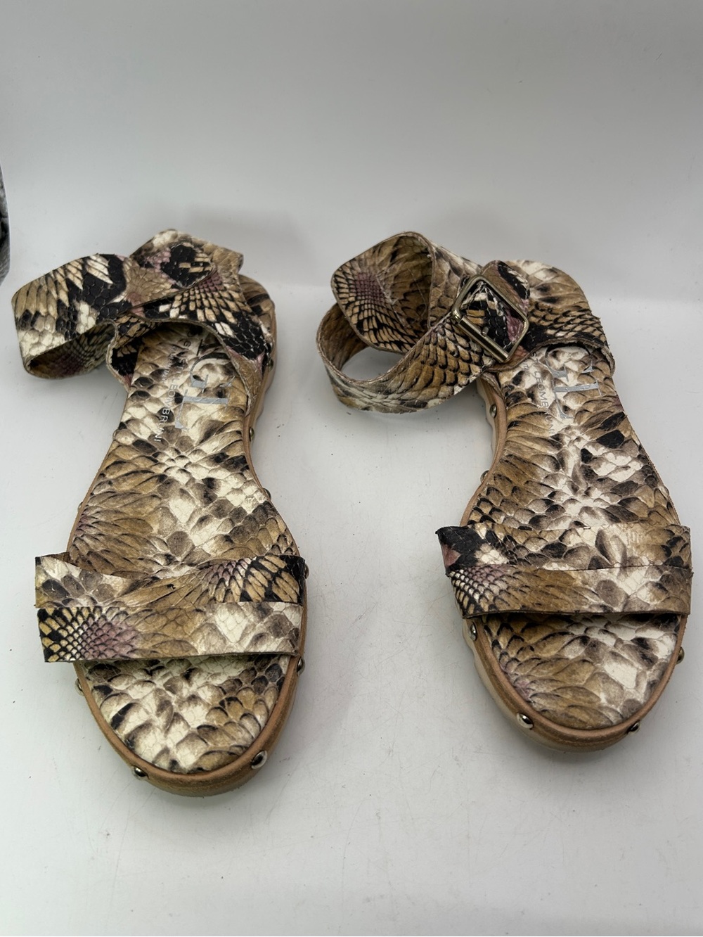 AGL womans sandals brown pink silver strappy python reptile animal size 38 US 8 - Picture 5 of 14